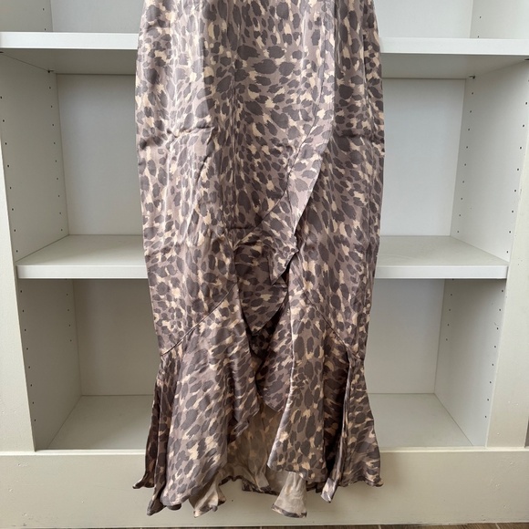 GOOD AMERICAN The Resort Halter Dress in Honey Leopard - Picture 8 of 11